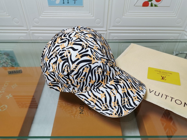 ブランド帽子側面デザイン